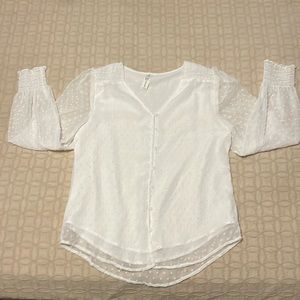 Blooming Jelly White long sleeve blouse